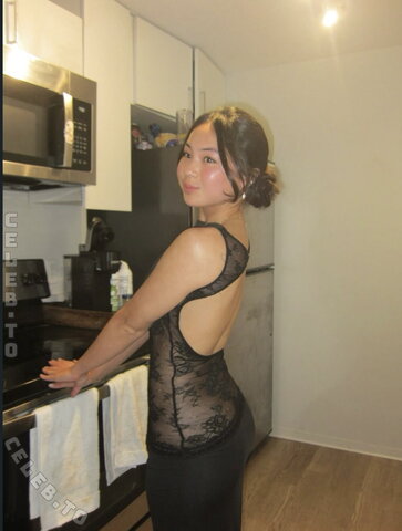 Elaine Gu nude photo 2