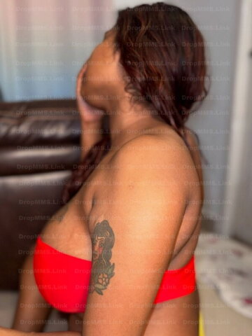 Elakkiya nude photo 1