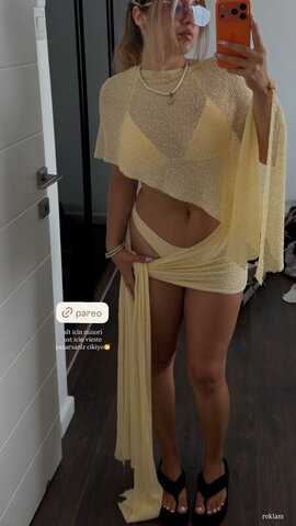 Elanur Sexy (1 photo)