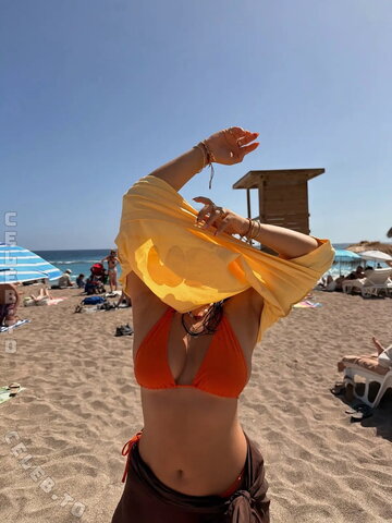 elasesil nude photo 3
