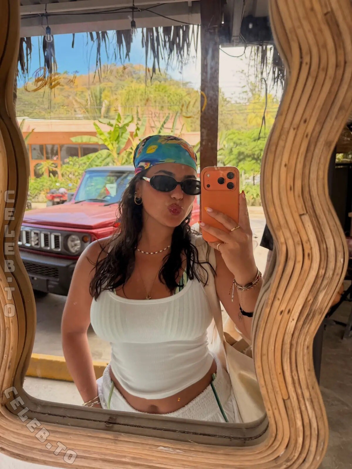 elasesil nude photo 5