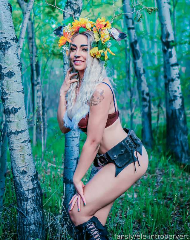 Elektra nude photo 1