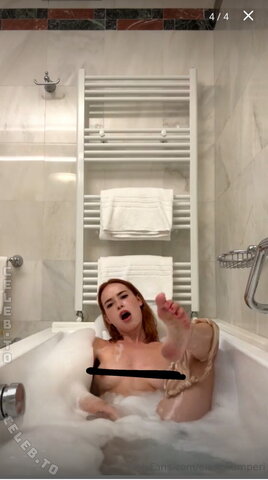 Elena Kamperi nude photo 71
