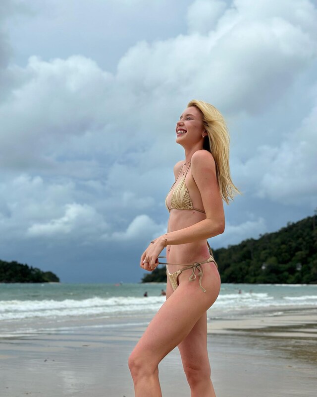 Elena Kulichenko nude photo 24