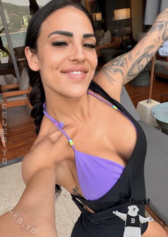 Elena Miras nude photo 3