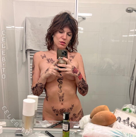 Elena Wolff nude photo 22