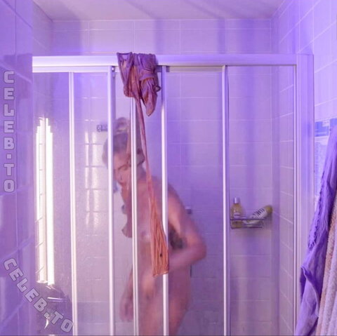 Elena Wolff nude photo 3