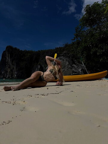 Elena nude photo 21