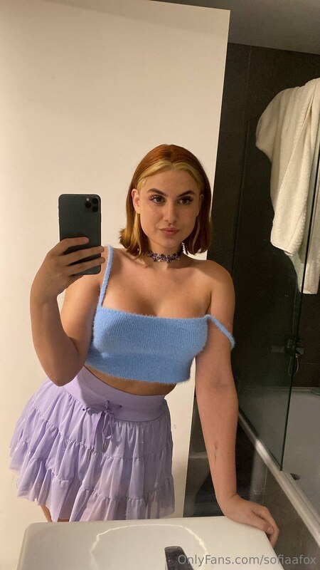 ElenaSmith98 nude photo 10