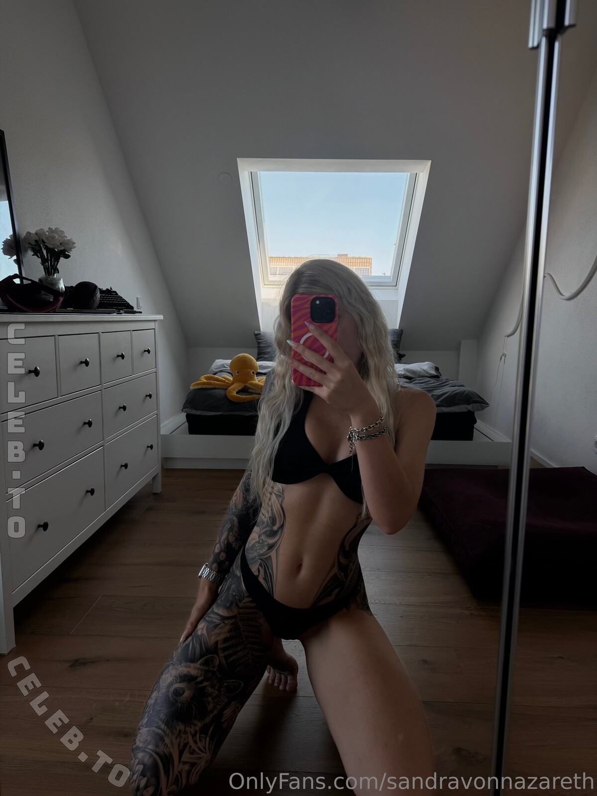 Elena_tight nude photo 4