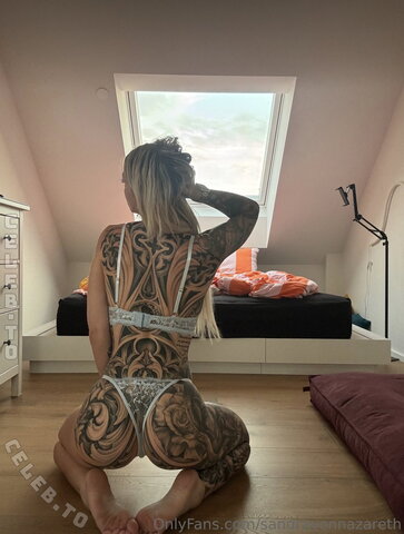 Elena_tight nude photo 5