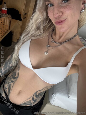 Elena_tight nude photo 3