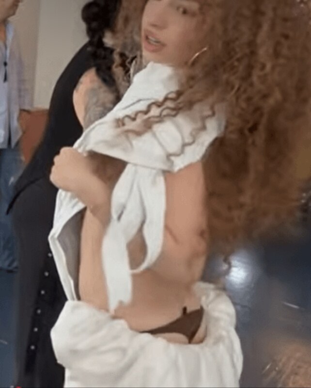 Eliana Kalogeras nude photo 2