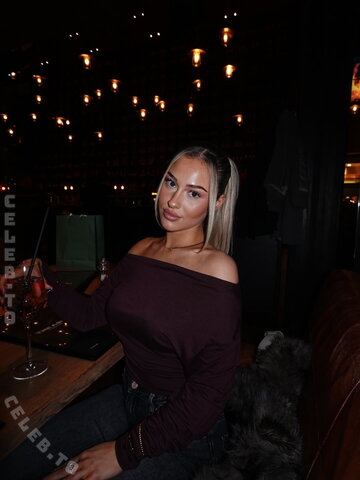 Elianabajrami nude photo 71