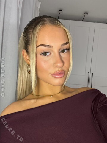 Elianabajrami nude photo 45