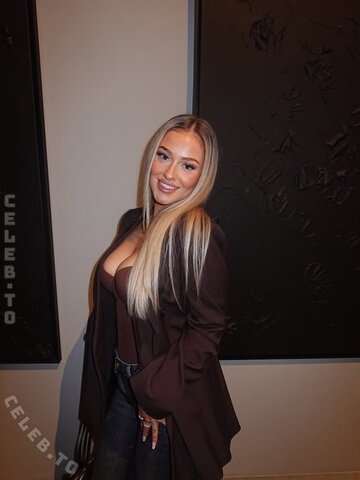 Elianabajrami nude photo 38