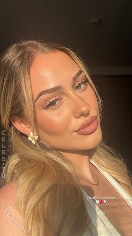 Elianabajrami nude photo 35
