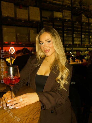 Elianabajrami nude photo 29