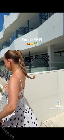 Elianabajrami nude photo 5