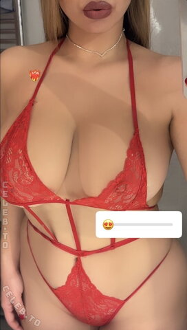 Elif Karaarslan nude photo 9