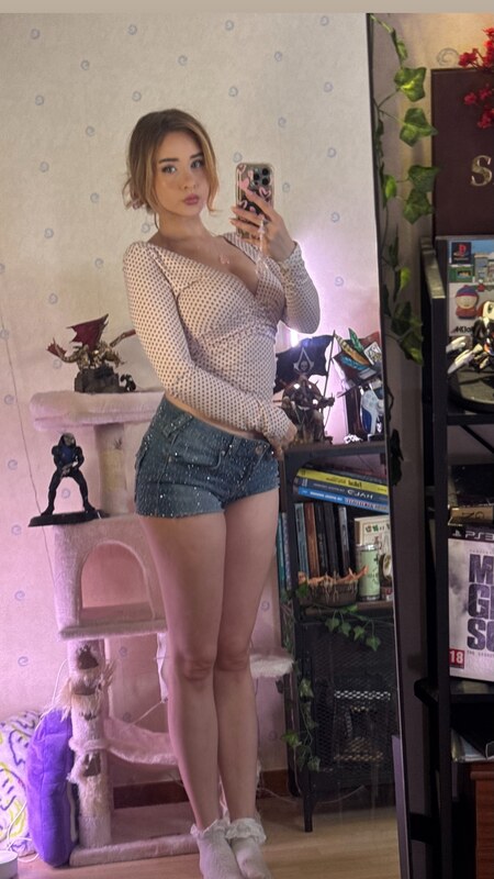 Elina nude photo 1