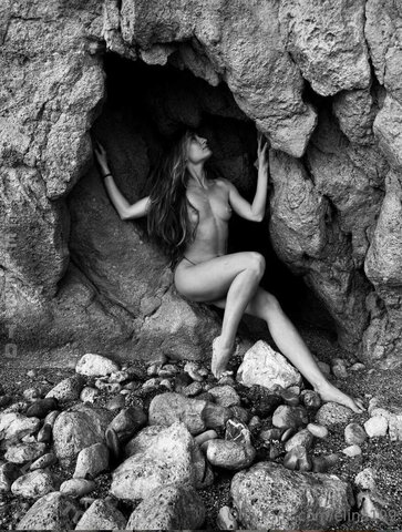 Elina199 nude photo 2