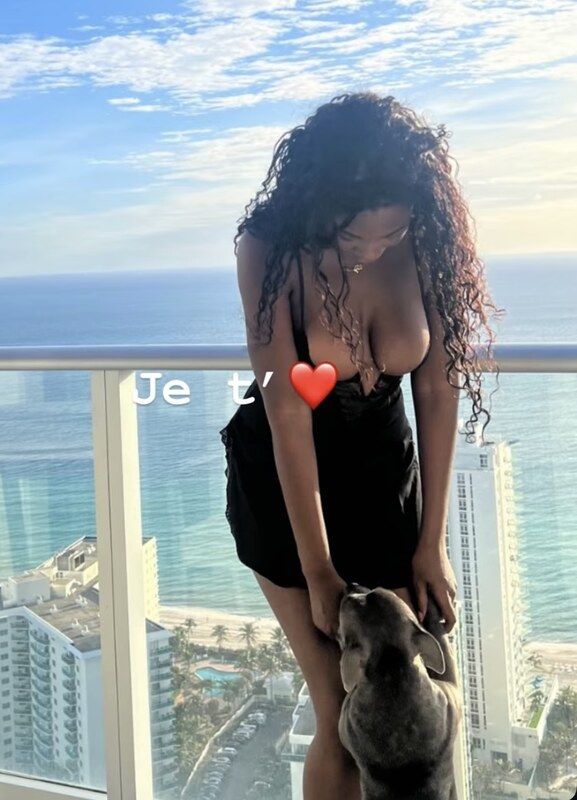 Elinda San nude photo 2