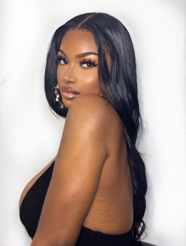 Elinda San nude photo 4