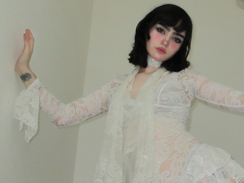 elinoiiddx nude photo 5
