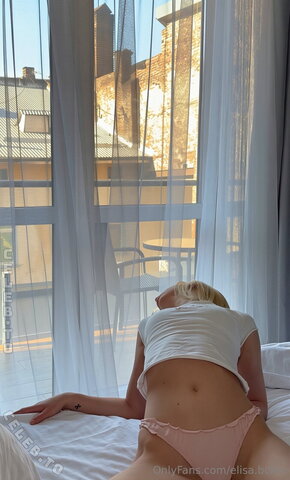 Elisa Becker nude photo 12