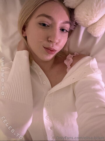 Elisa Becker nude photo 9