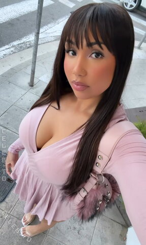 Elisa Loah RLR New (4 photos)