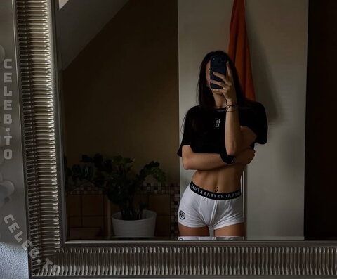 elisa maria nude photo 6