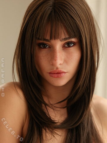Elisa Valoren nude photo 10