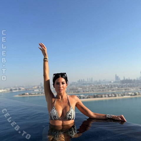 Elisabetta Gregoraci nude