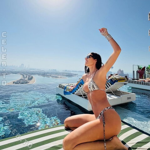 Elisabetta Gregoraci nude