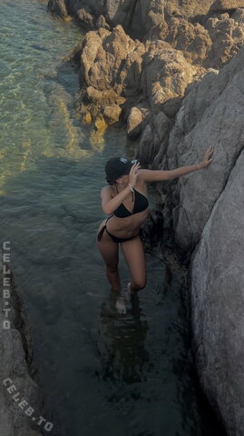 Elisa.vhs nude photo 1