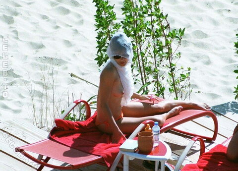 Elizabeth Jane Hurley nude photo 8