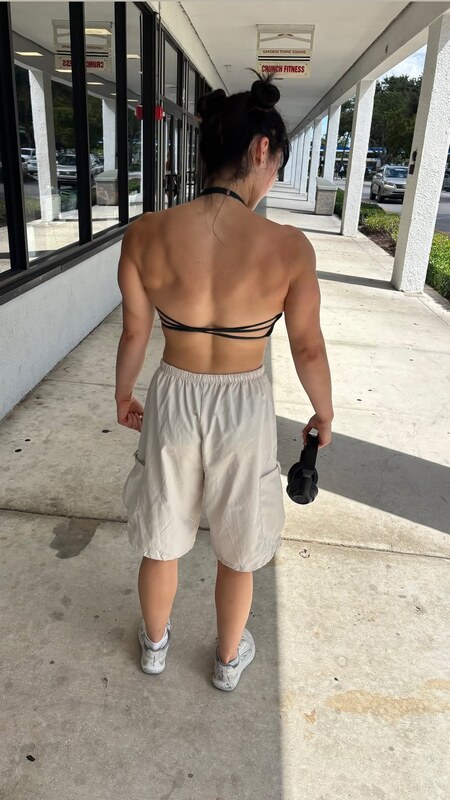 Elizabeth Reynoso nude photo 4