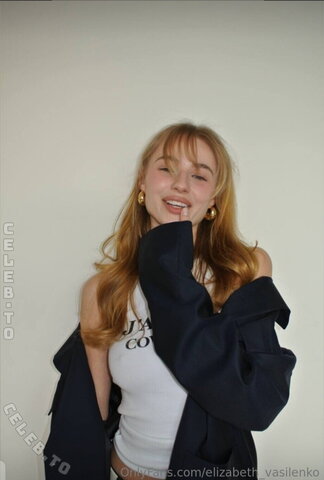 Elizabeth Vasilenko nude photo 9