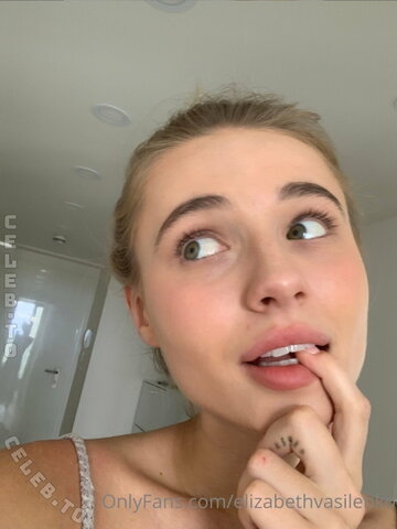 Elizabeth Vasilenko nude photo 8