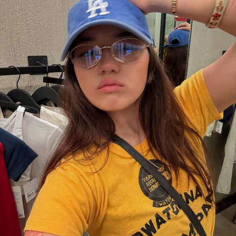 Elizabeth Yu Sexy (1 photo)