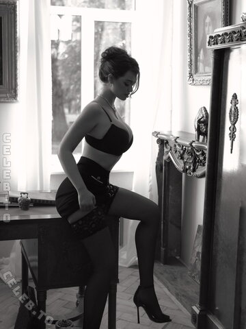 Elizavetabom nude photo 6