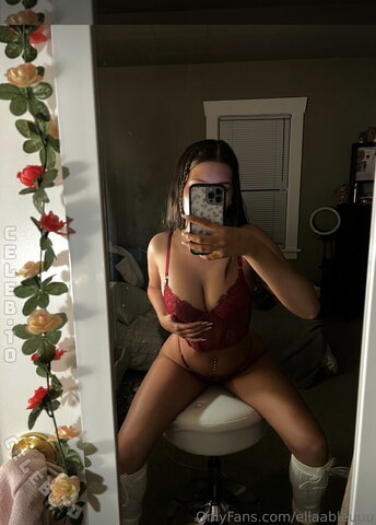 Ella Bleu nude photo 5
