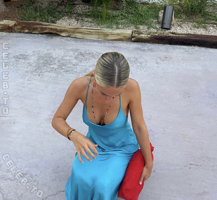 Ella Buffin nude photo 1