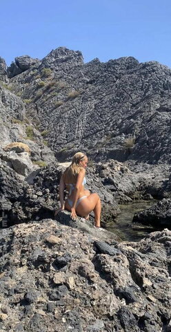 Ella Kania nude photo 13