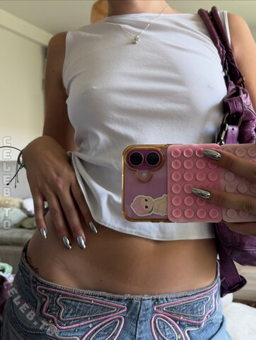 Ella Kania photo 1