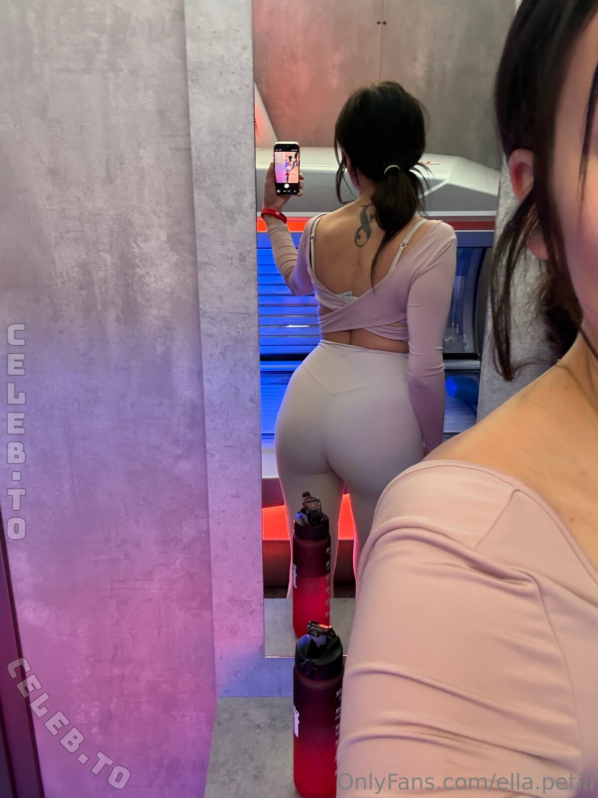 Ella petite nude photo 6