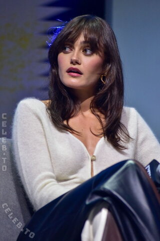Ella Purnell nude photo 13