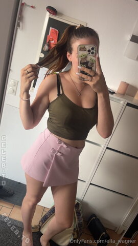 Ella wagner nude photo 3
